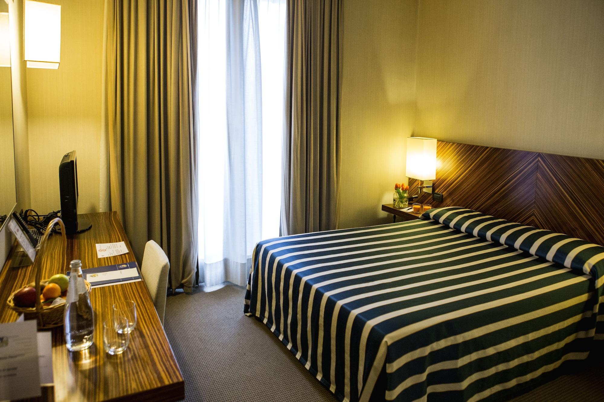 Mh Hotel Piacenza Fiera Extérieur photo