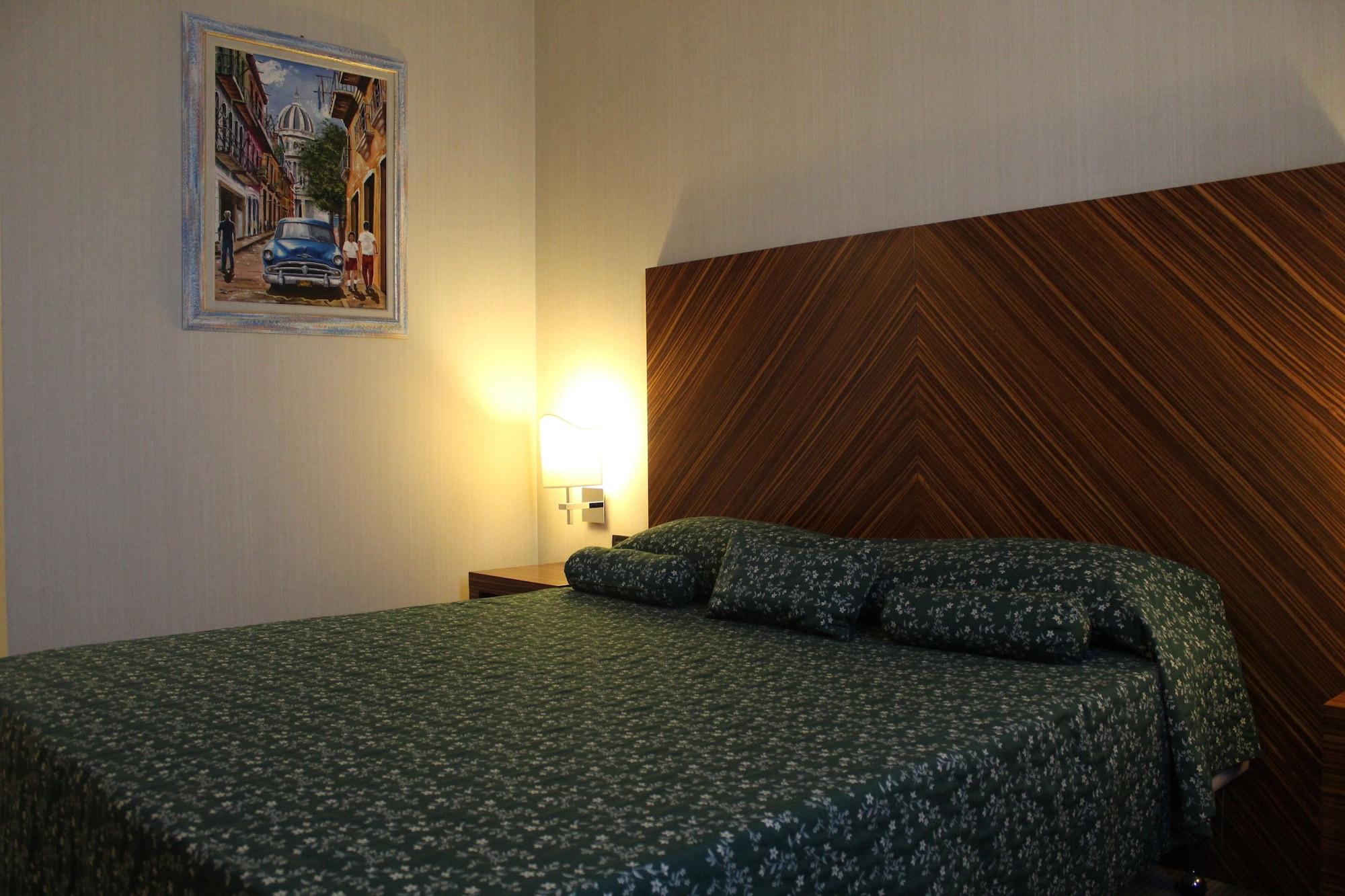 Mh Hotel Piacenza Fiera Extérieur photo