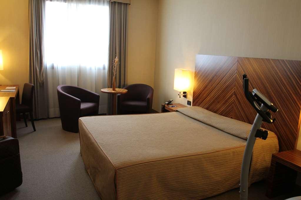 Mh Hotel Piacenza Fiera Chambre photo