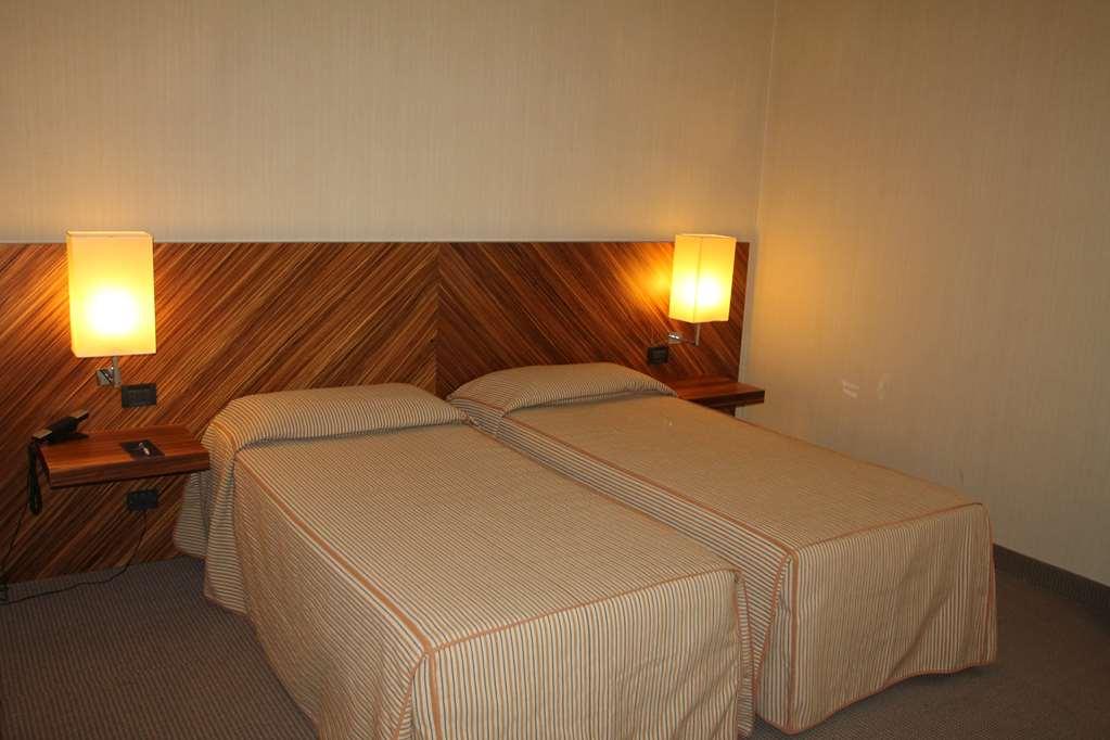 Mh Hotel Piacenza Fiera Chambre photo